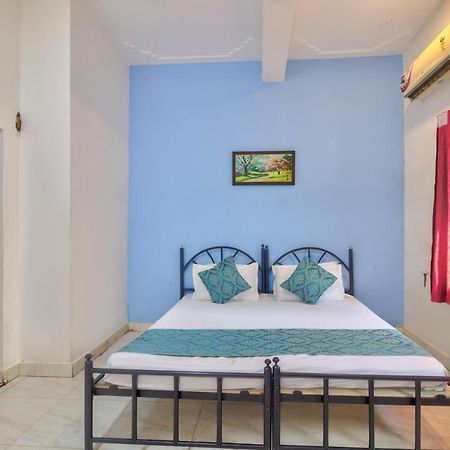 Hotel Walking 2 Beach Calangute Εξωτερικό φωτογραφία